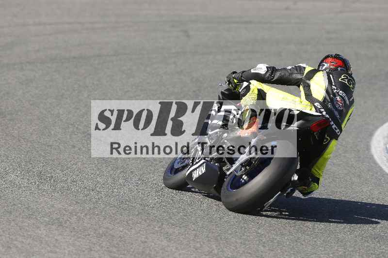 /Archiv-2024/02 29.01.-02.02.2024 Moto Center Thun Jerez/Gruppe rot-red/backside